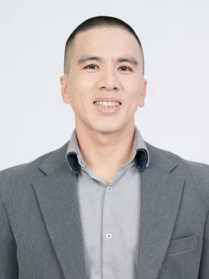 Tác giả Nguyễn Ngọc Ưng